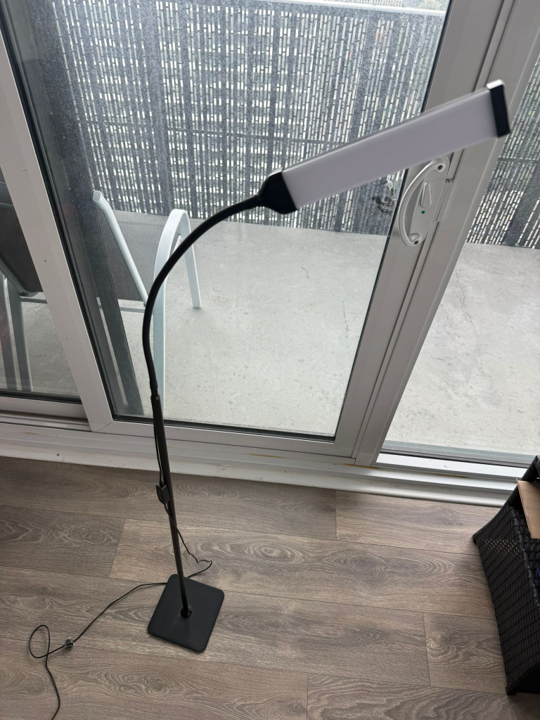 Adjustable Floor Lamp - photo 3