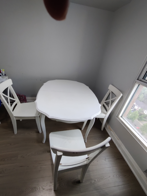 White Dining Table & Chairs - photo 2
