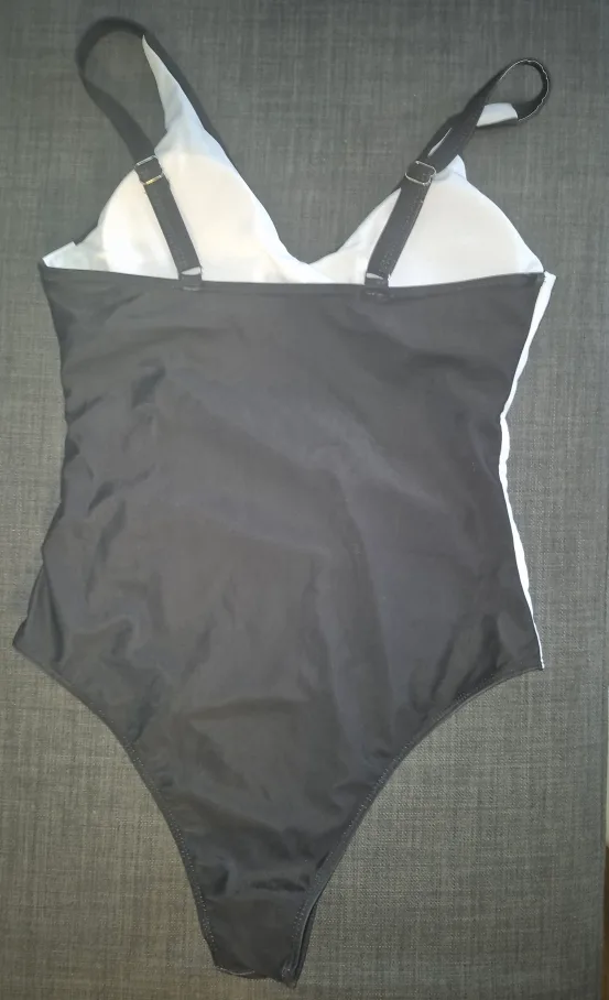 Colour Block Swimsuit Size M image indicator(2)