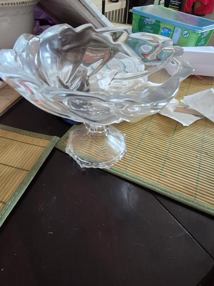 Elegant Clear Glass Pedestal Bowl