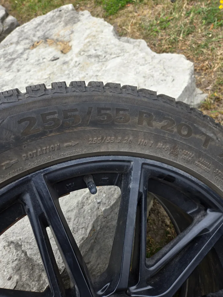 Continental IceContact XTRM 255/55R20 Tires on FAST Rims image indicator(3)