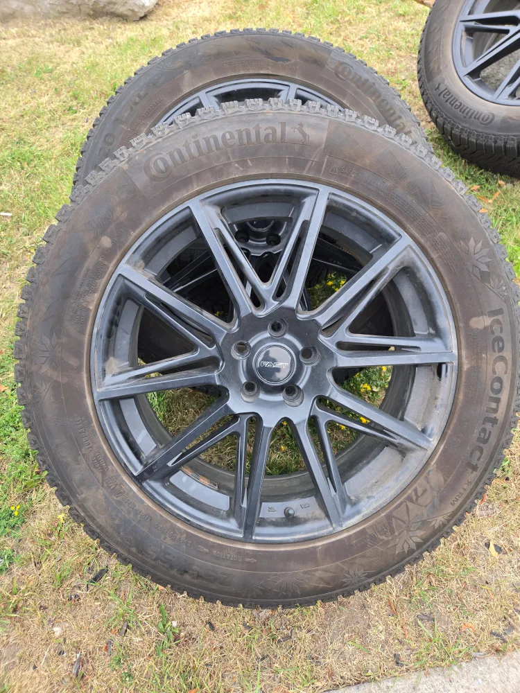 Continental IceContact XTRM 255/55R20 Tires on FAST Rims image indicator(4)