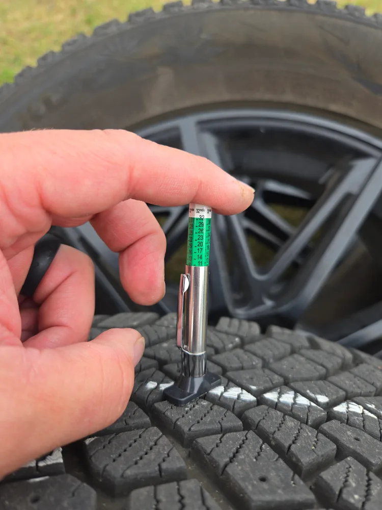 Continental IceContact XTRM 255/55R20 Tires on FAST Rims image indicator(7)