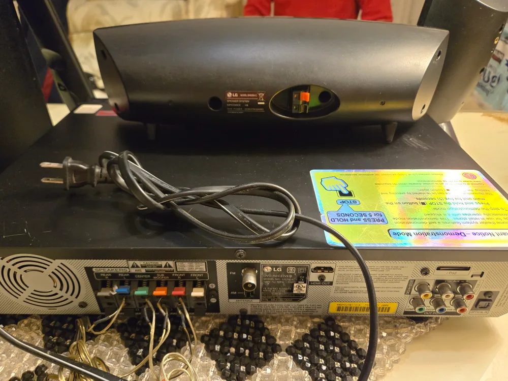 LG Home Theater System + DVD Player image indicator(9)