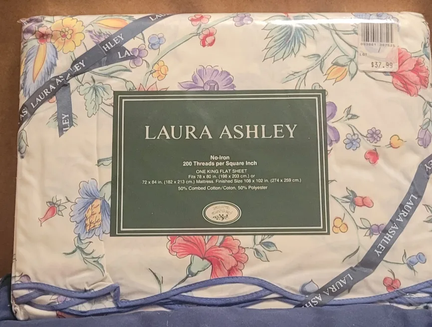 Brand new Laura Ashley Floral Flat Sheet Set thumbnail