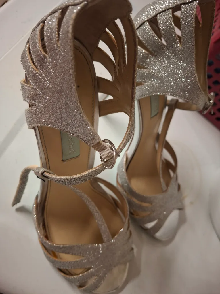 Glittery Heels image indicator(3)