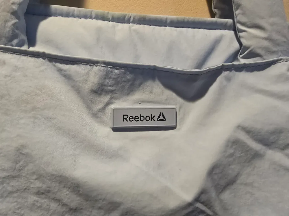 Reebok Padded Tote Bag image indicator(2)