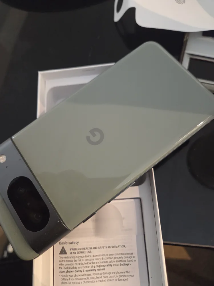 Google Pixel 8 Smartphone thumbnail