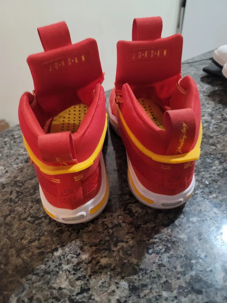 Air Jordan XXXVI Guo Ailun Sneakers image indicator(4)