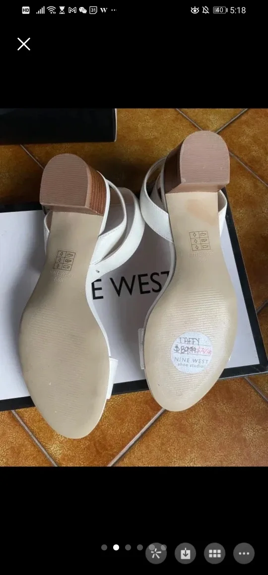 Nine West White Heels image indicator(2)
