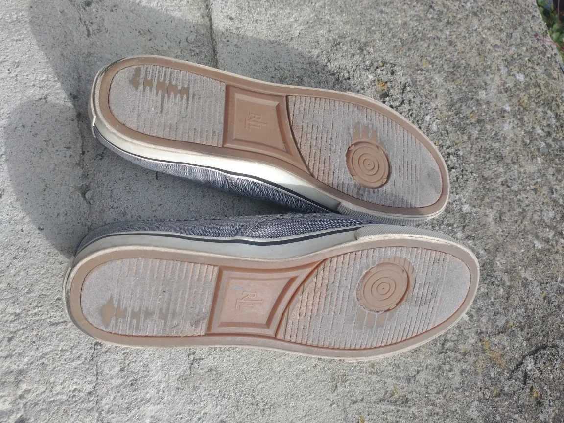 Lauren Ralph Lauren Grey Slip On Shoes Size 7 image indicator(5)