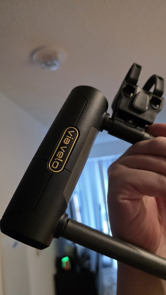 Via Velo U-Lock with Key and Mount - photo 3