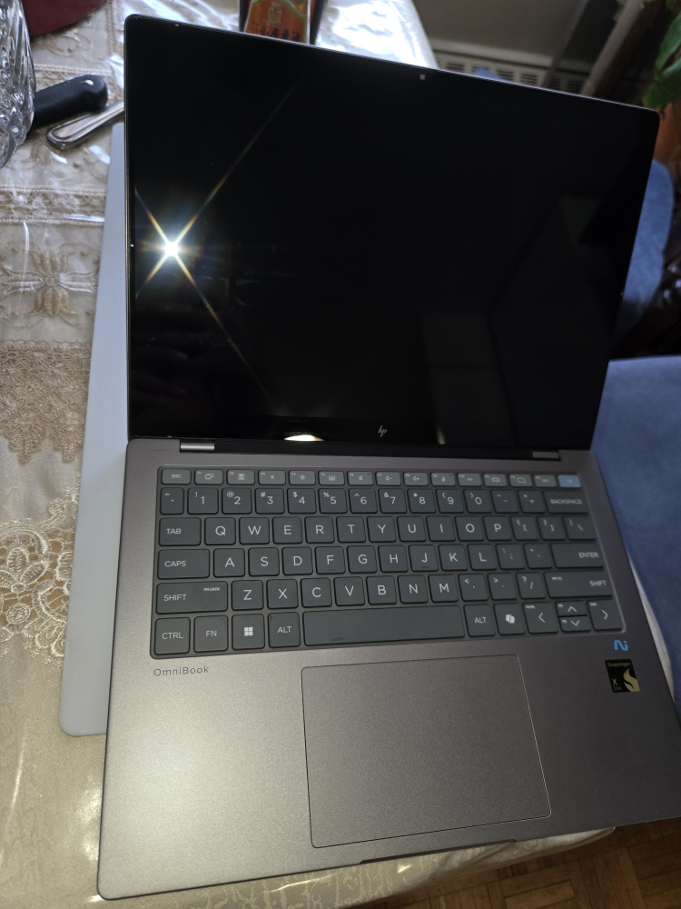 HP OmniBook X Laptop - photo 3