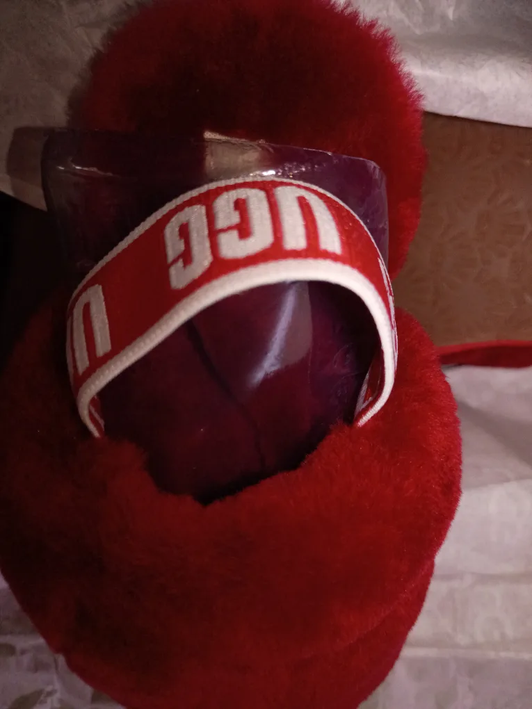 UGG T Fluff Yeah Slide Red Size 8 - New in Box! image indicator(2)