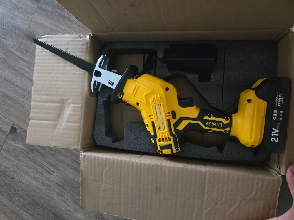 Cordless Reciprocating Saw 🥕 thumbnail