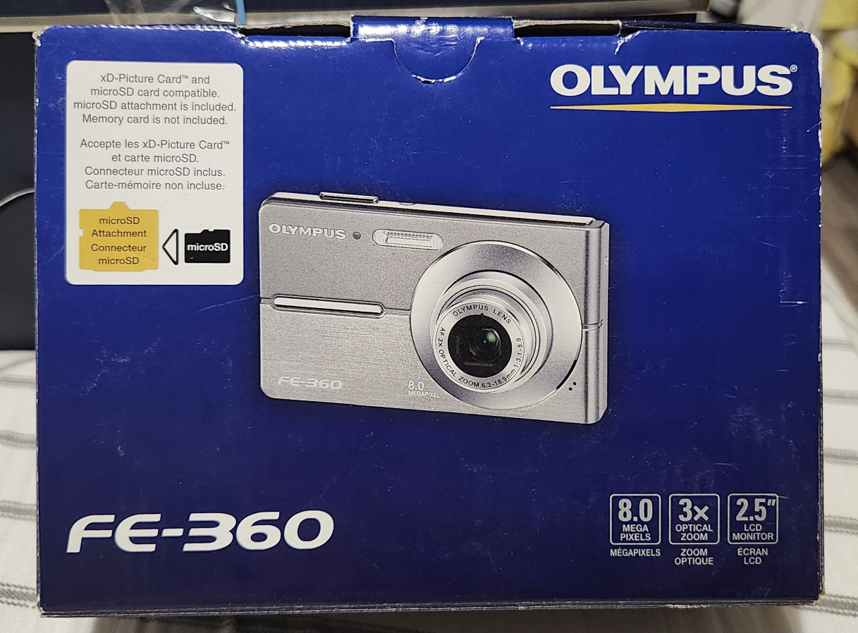 Olympus FE-360 Digital Camera Kit