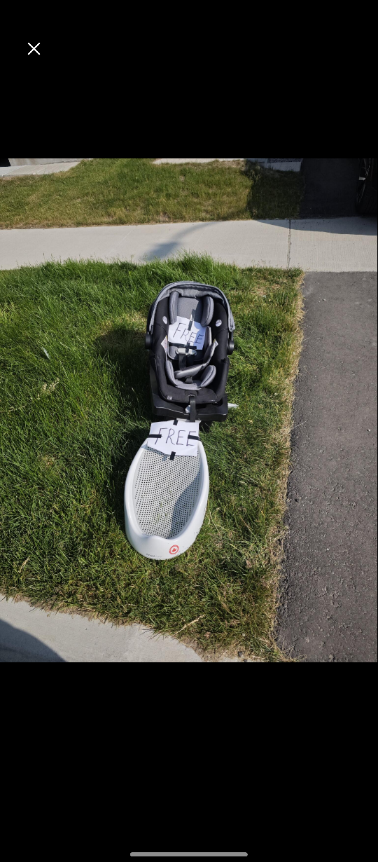 Infant Car Seat- FREE!