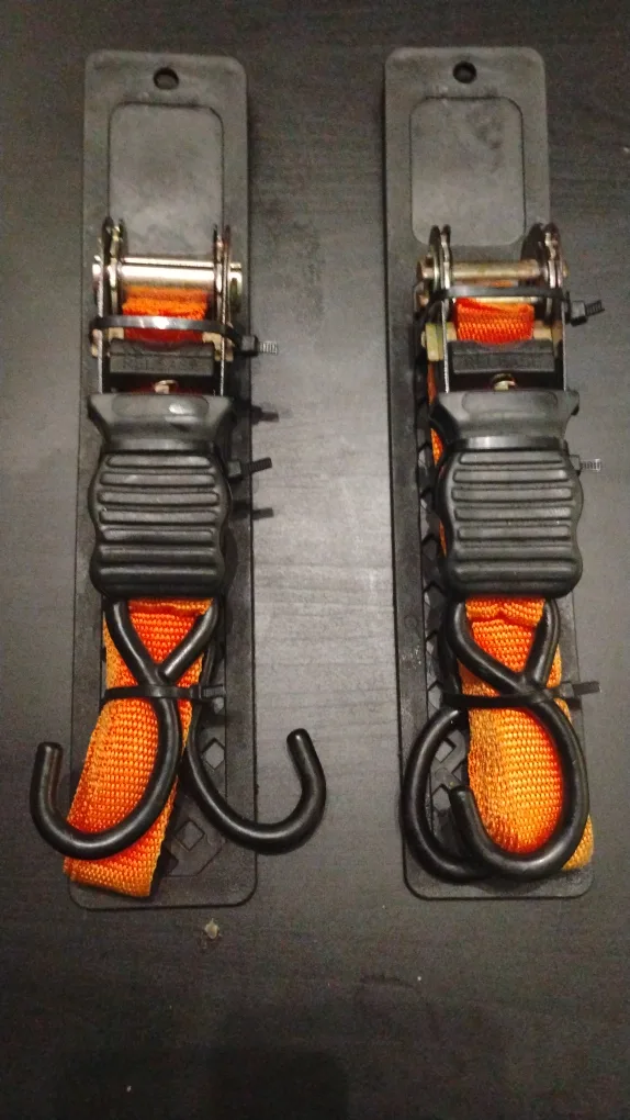 Set of Orange Ratchet Straps thumbnail