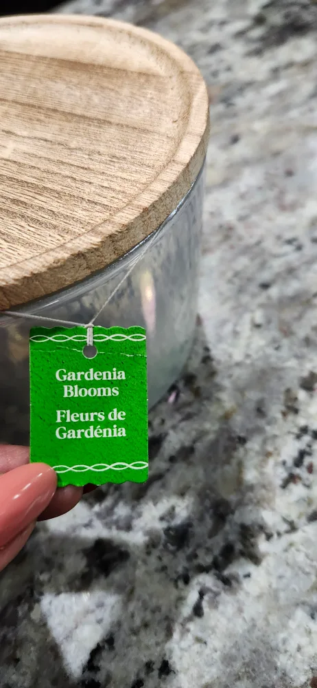 Gardenia Blooms Candle thumbnail