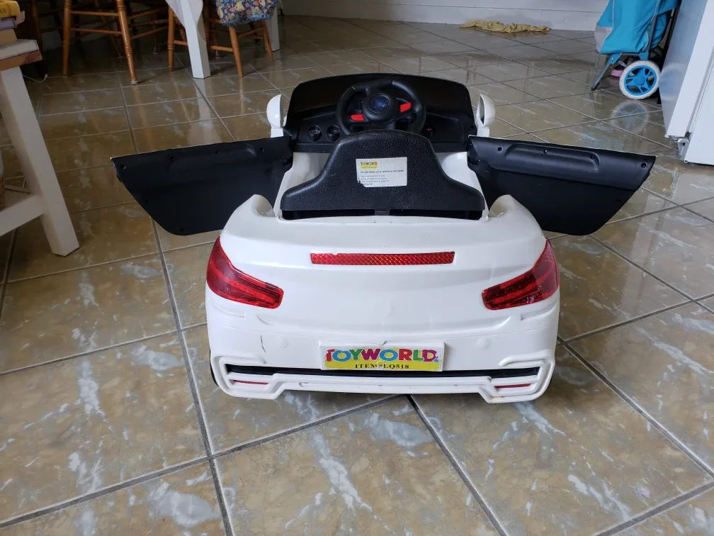 Electric ride-on car for kids 💚🥕 image indicator(3)