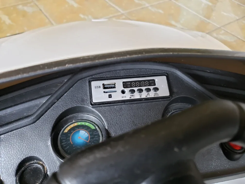 Electric ride-on car for kids 💚🥕 image indicator(5)