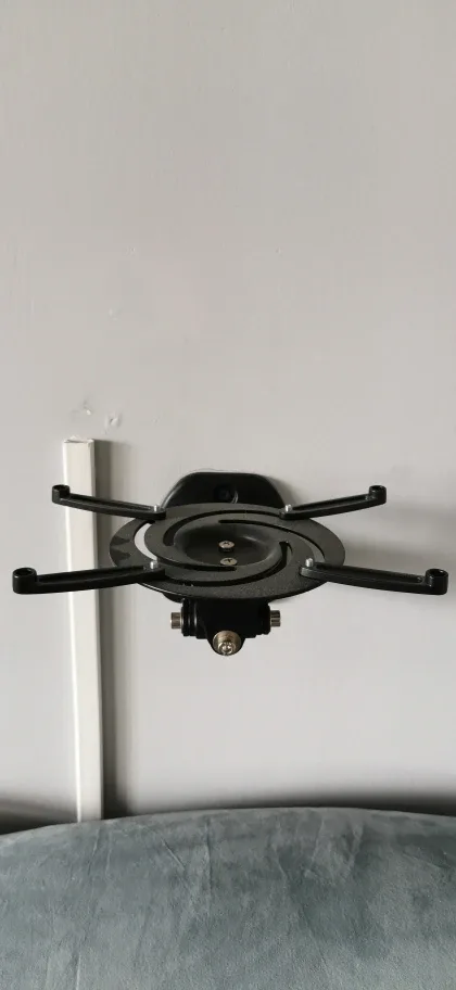 VANKYO Projector V620 with 84" Projection Screen image indicator(9)