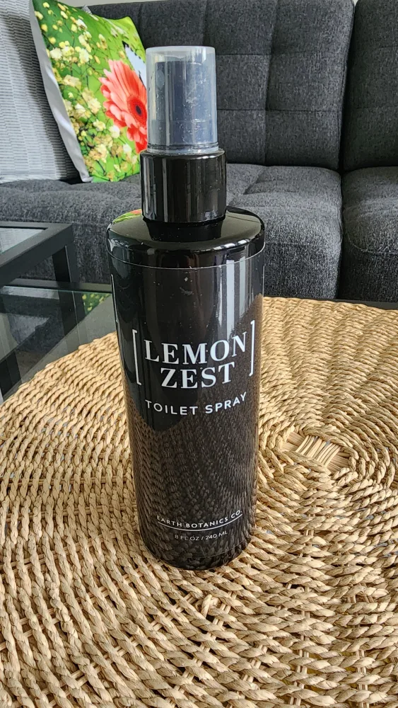 Lemon Zest Toilet Spray - Earth Botanics Co. - 240 ML/ 8 FL OZ thumbnail