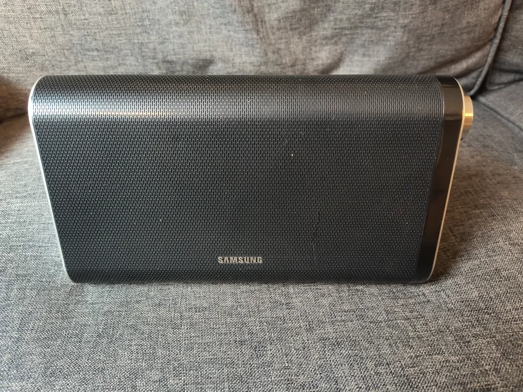 Samsung DA-F60 Bluetooth Speaker, NFC, Rechargeable thumbnail