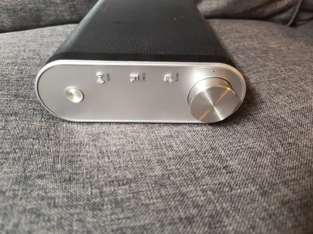 Samsung DA-F60 Bluetooth Speaker, NFC, Rechargeable image indicator(2)