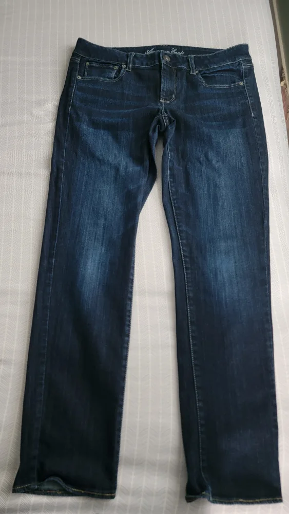 Straight Jeans thumbnail