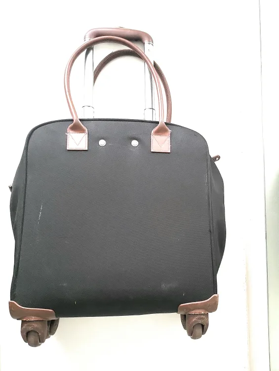 Elle Black Rolling Carry-On Bag image indicator(5)