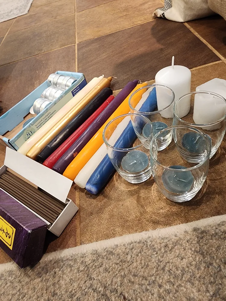 Candles and Incense Set image indicator(2)