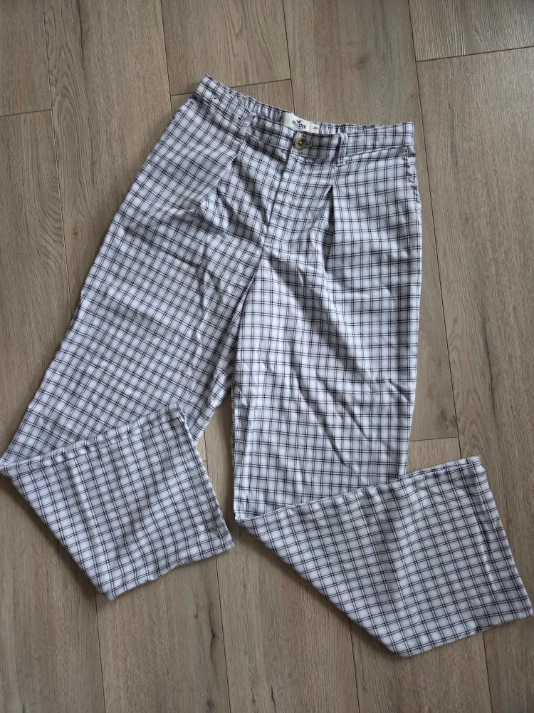Hollister Plaid High-Rise Pants thumbnail