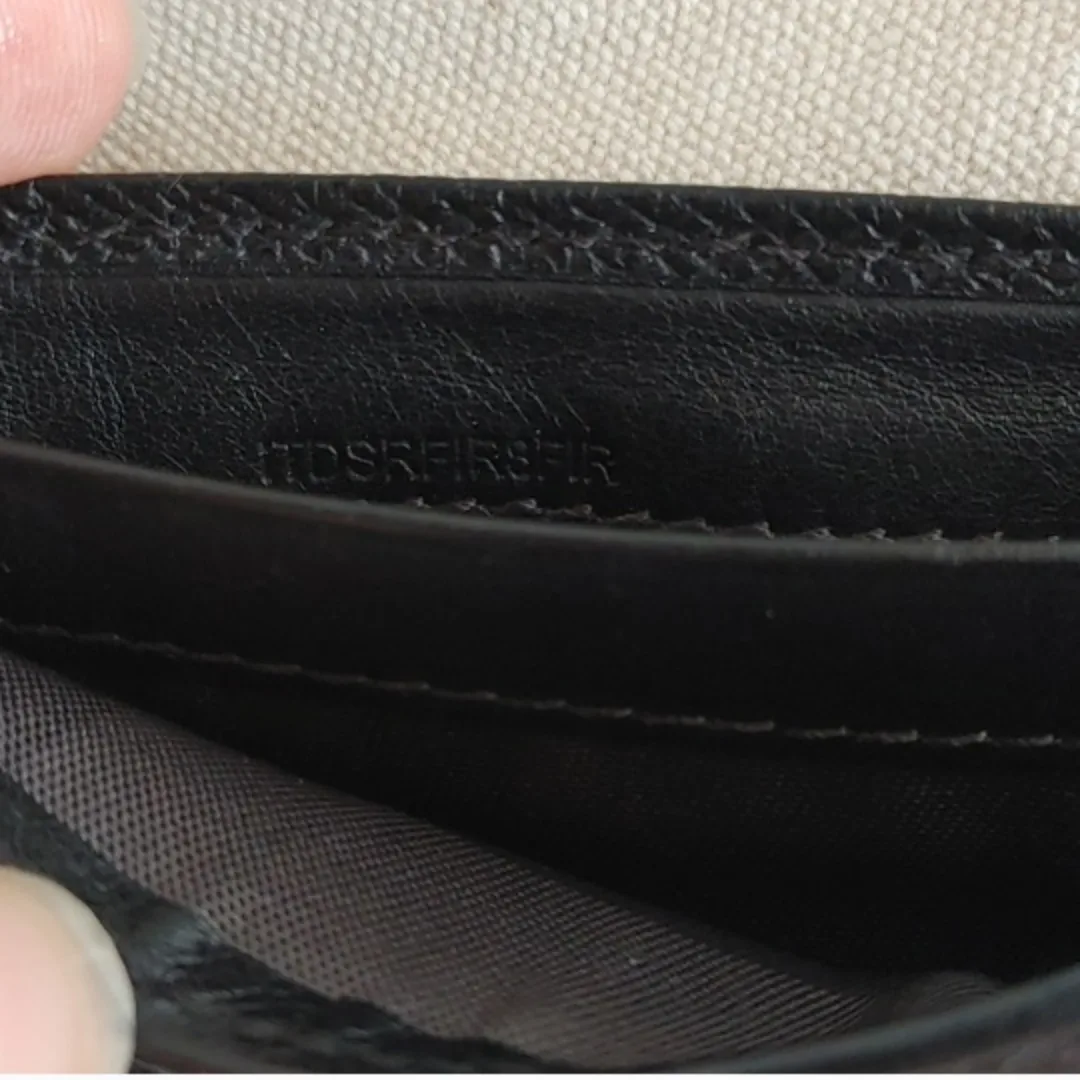 Burberry Black Leather Wallet image indicator(5)