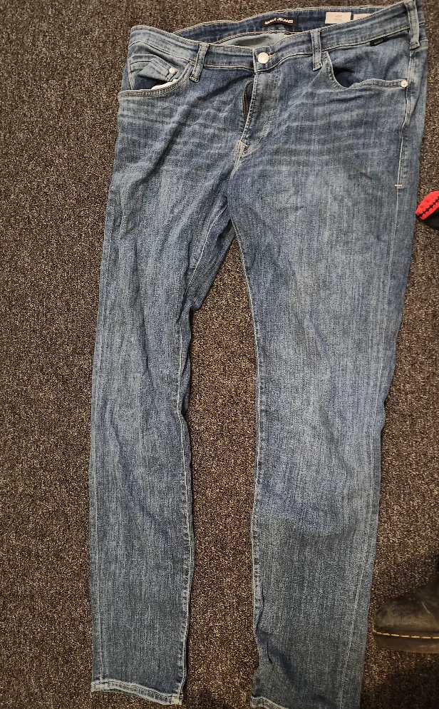 Slim Fit Jeans Bundle image indicator(3)