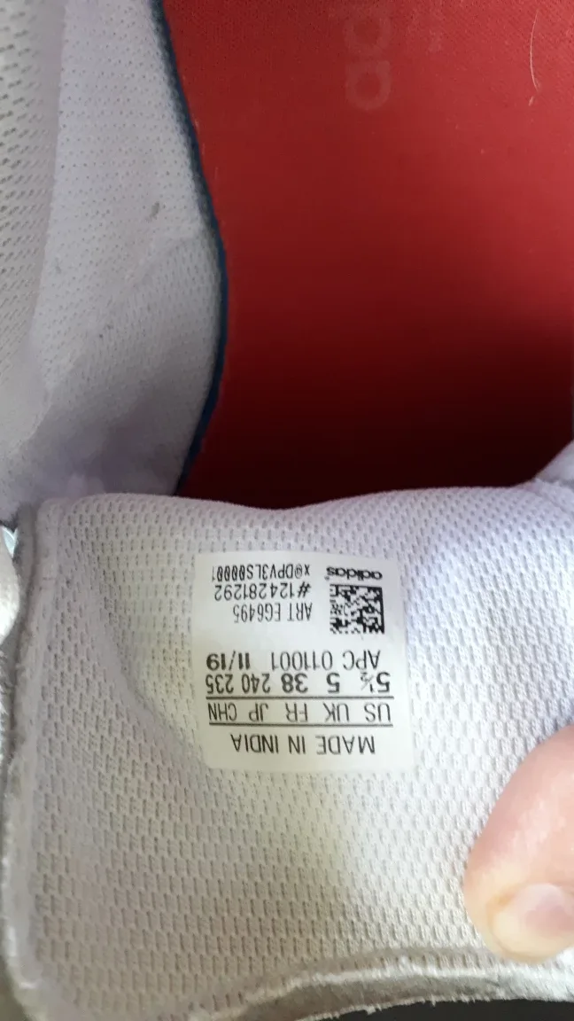 Adidas  Sneakers image indicator(2)