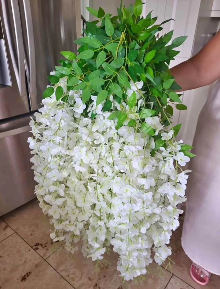Huge collection of white florals - Event decoration / wedding thumbnail