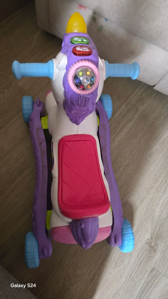 VTech 2-in-1 Gallop and Rock Learning Unicorn image indicator(3)
