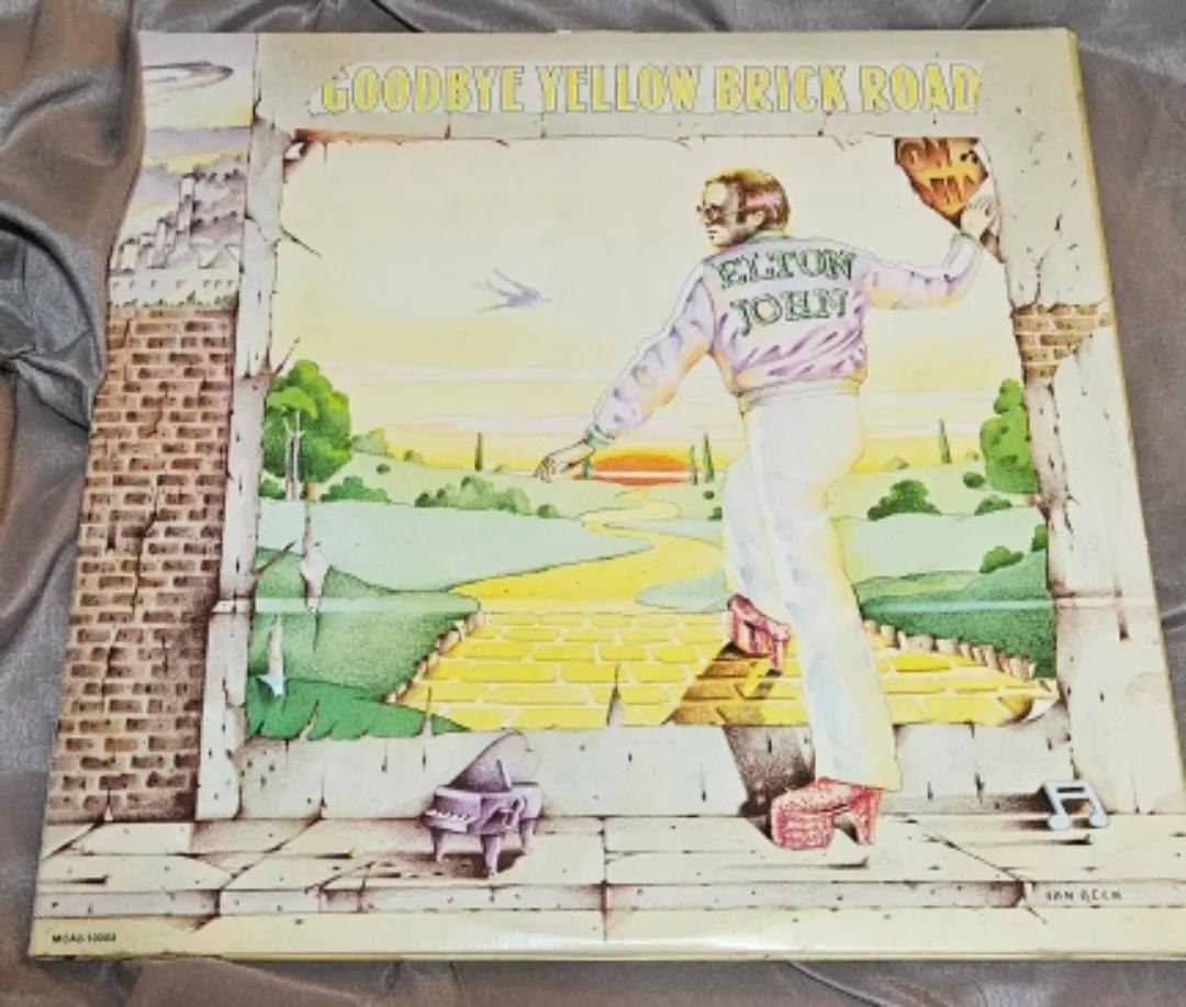 Elton John - Goodbye Yellow Brick Road Vinyl LP thumbnail