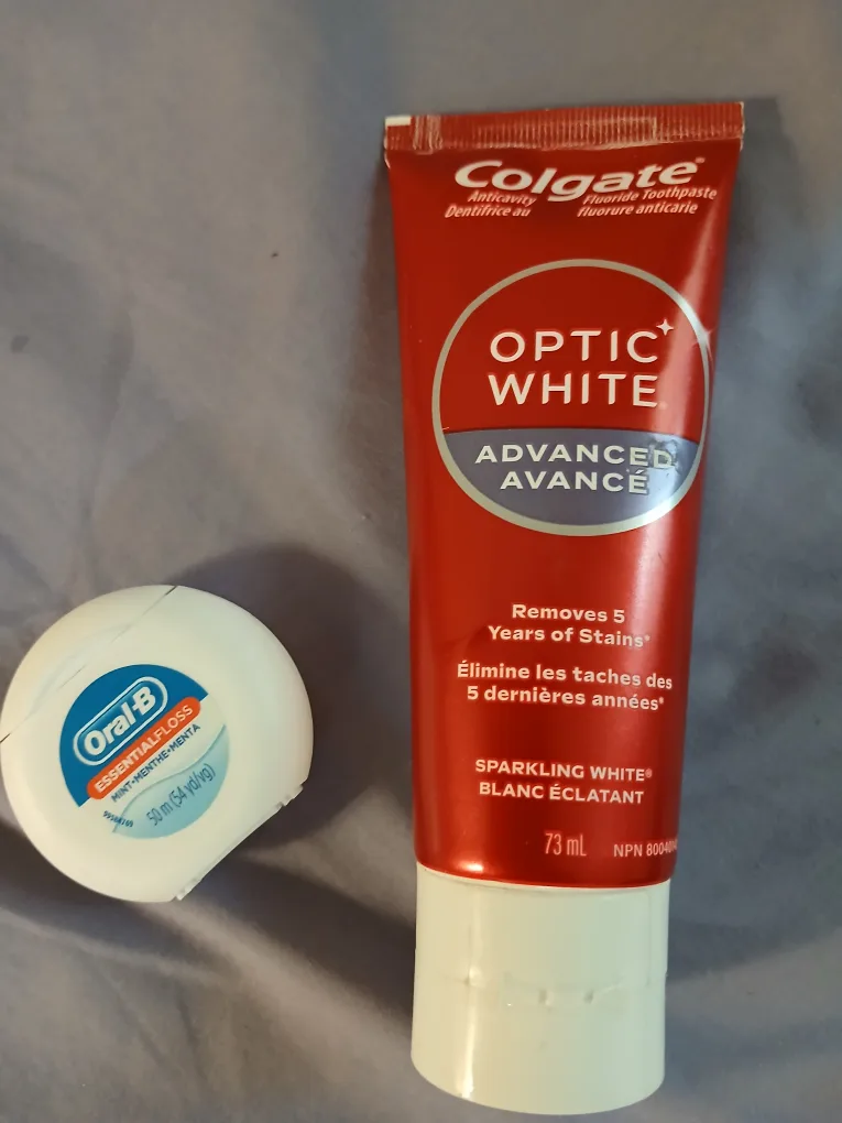 #freecycle🥕Colgate Optic White Advanced & Oral-B Floss thumbnail