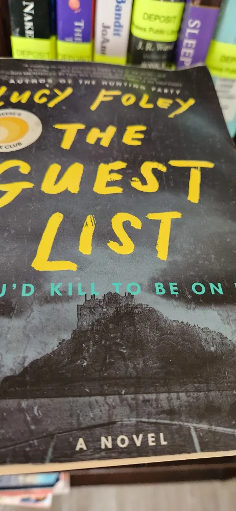 The Guest List by Lucy Foley freecycle 🏆 thumbnail