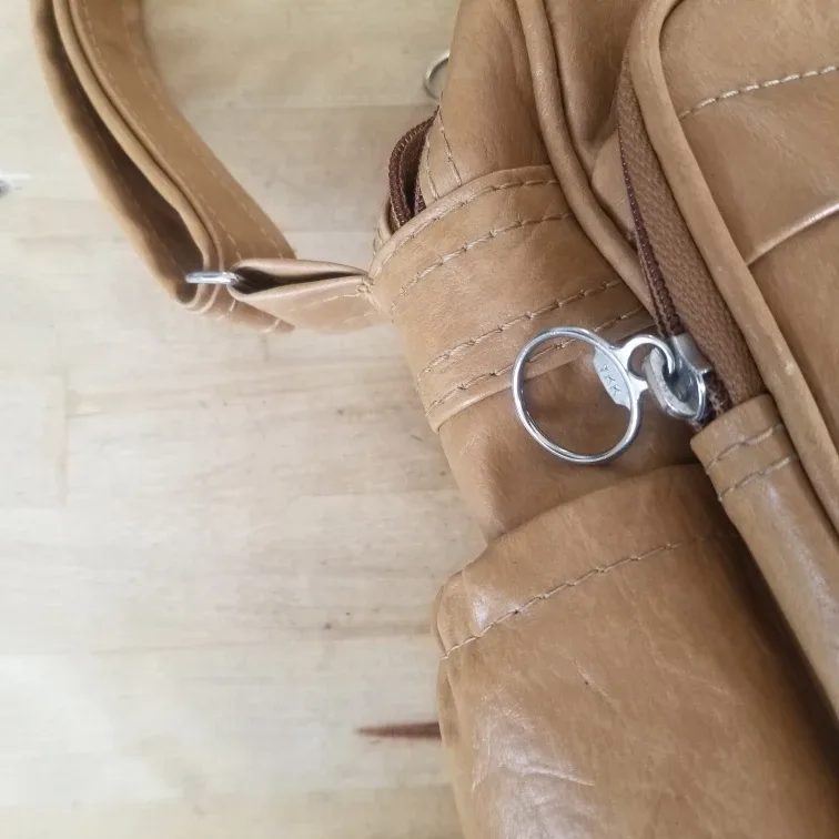 Samsonite Tan Leather Shoulder Bag image indicator(3)