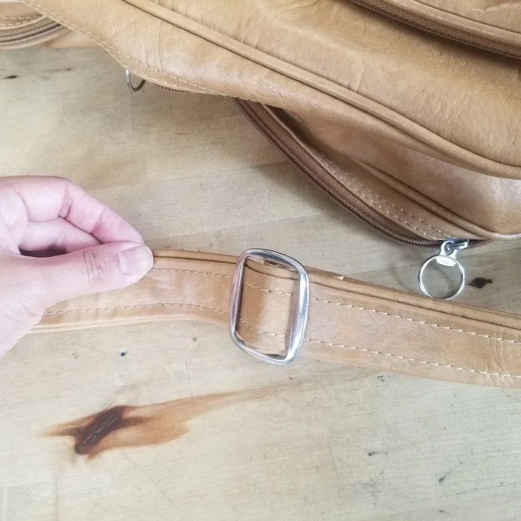 Samsonite Tan Leather Shoulder Bag image indicator(4)