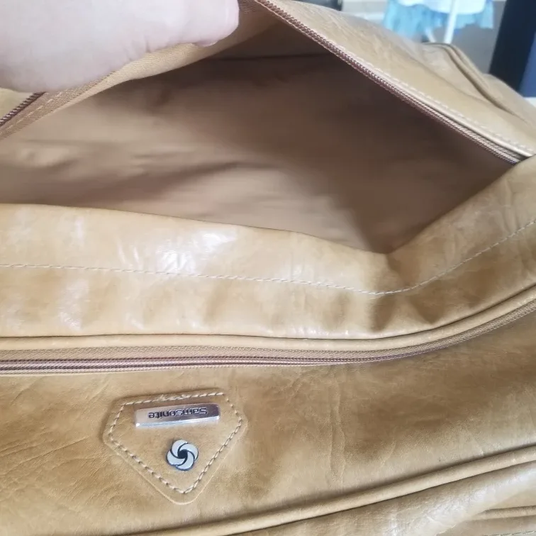 Samsonite Tan Leather Shoulder Bag image indicator(5)