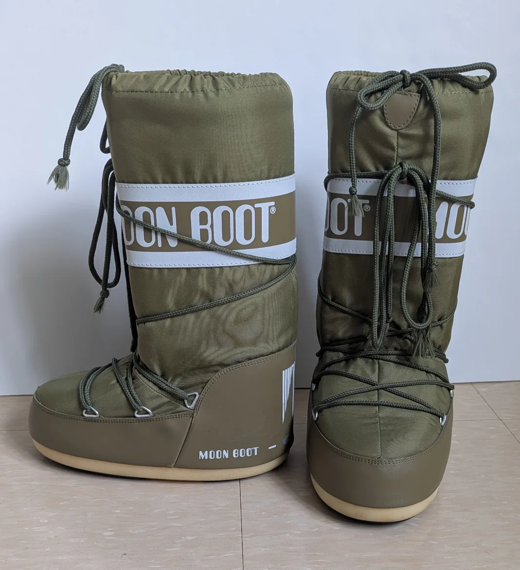 Moon Boots - Olive/Khaki thumbnail