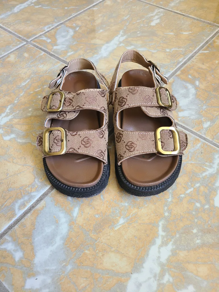 #freecycle Brown Buckle Sandals image indicator(2)