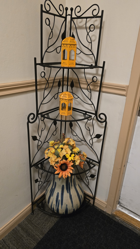 Black Metal Corner Shelf - photo 4