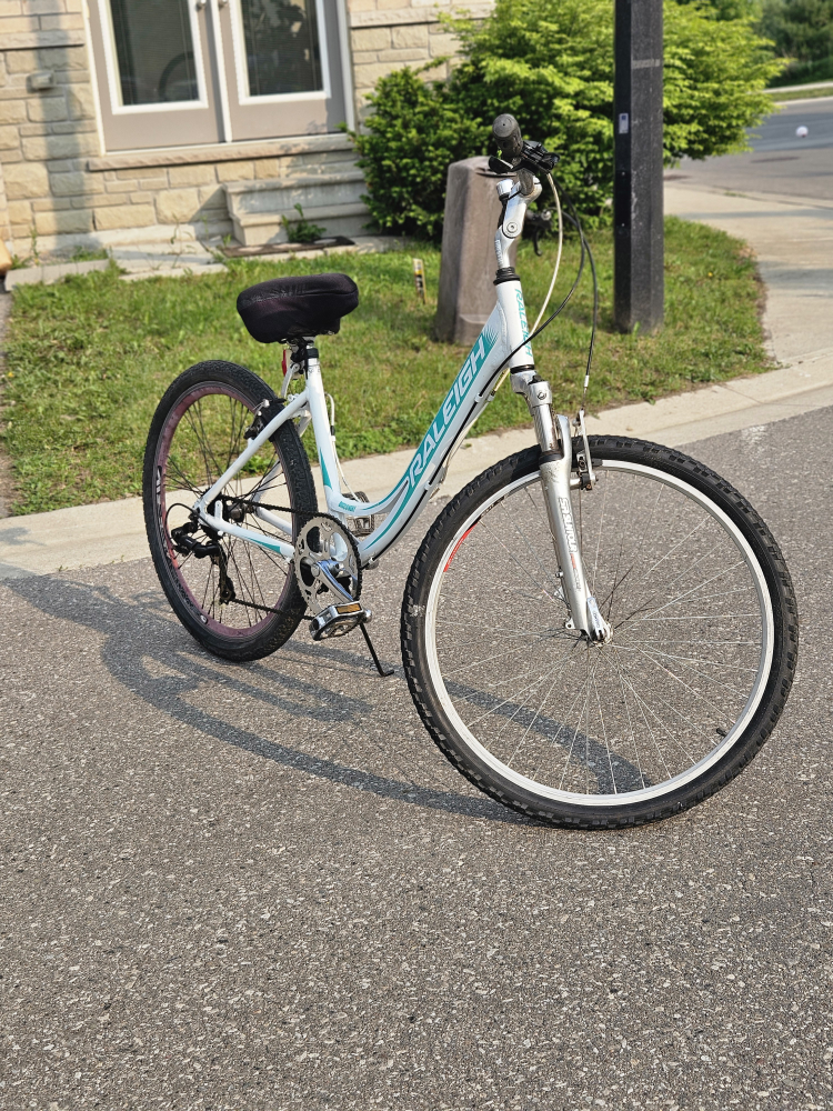 🚴‍♀️Women’s Raleigh Discovery Bike – White/Teal – Free Delivery - photo 2