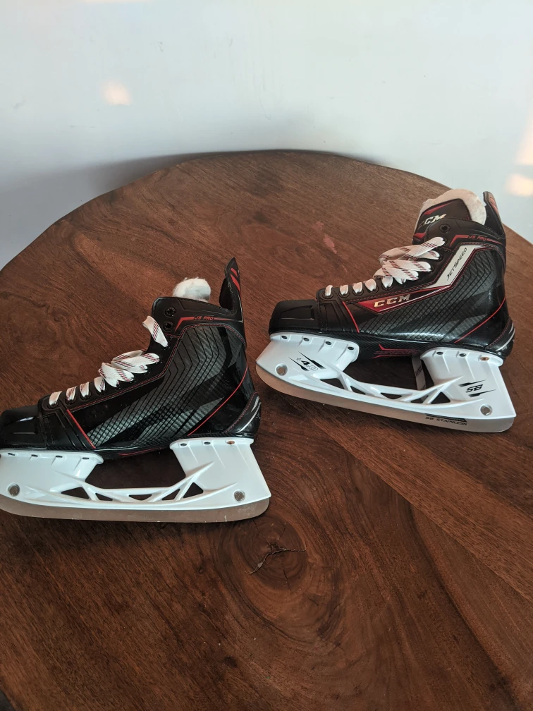 CCM JetSpeed Ice / hockey Skates