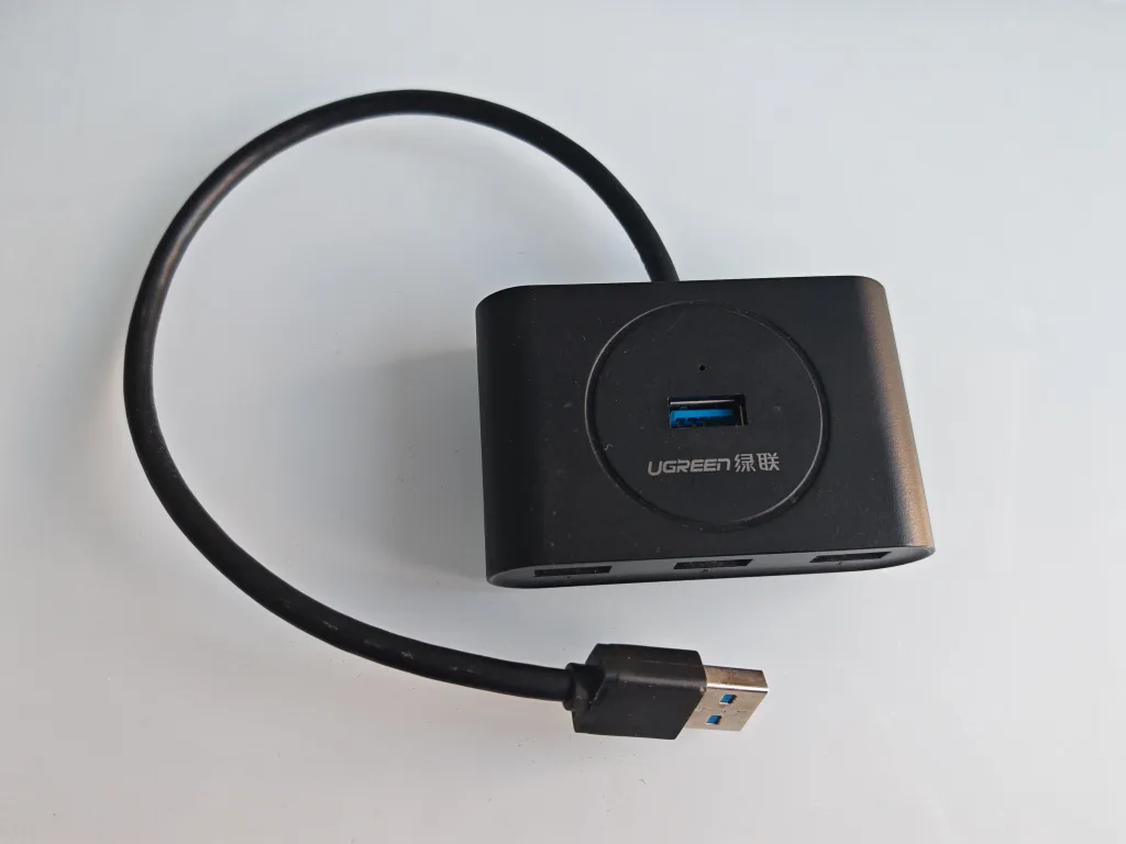 UGREEN USB Hub thumbnail